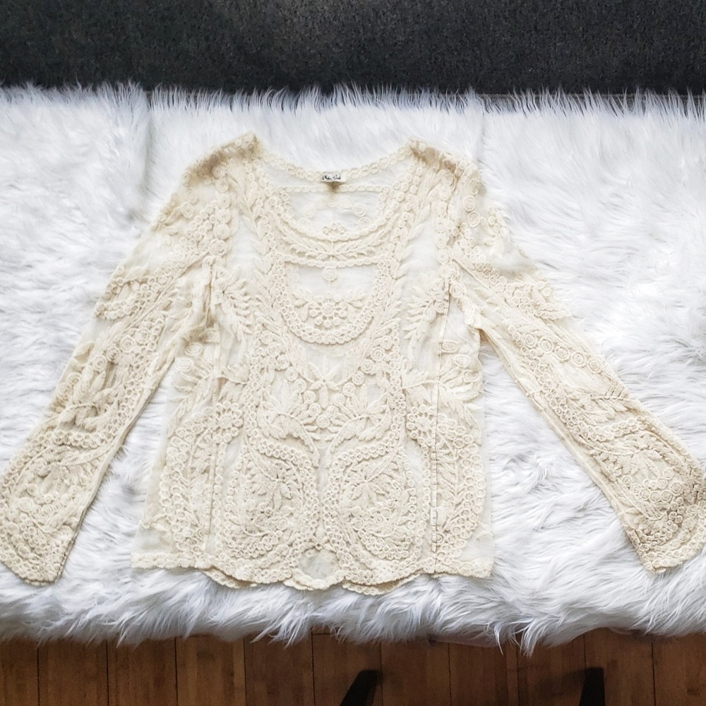 NWOT Sheer embroidered top